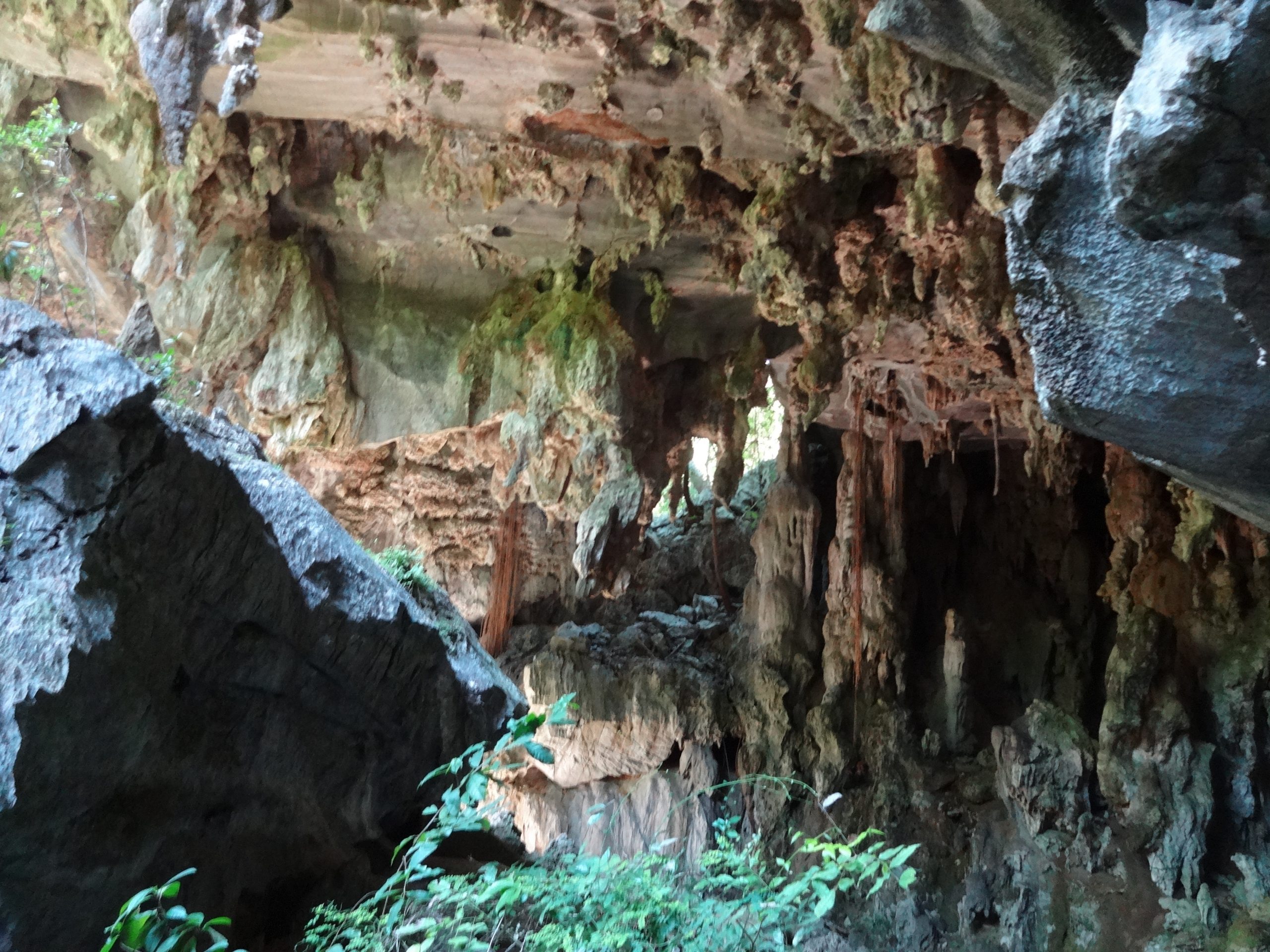 cueva santo tomas